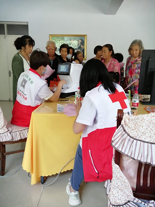 第25个“全国爱眼日”大型义诊“承德第一村”滦平县周台子村——承德朝聚眼科医院(图1)